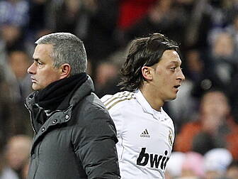 Mesut Ozil details story of ol...